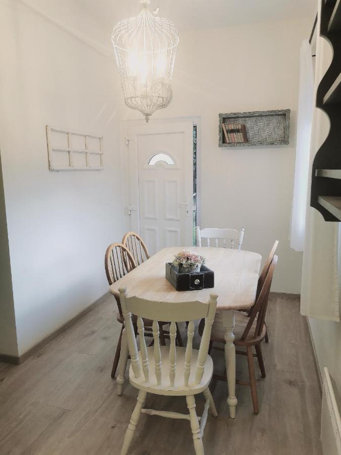 שיופוק Family Garden Apartmanhaz מראה חיצוני תמונה