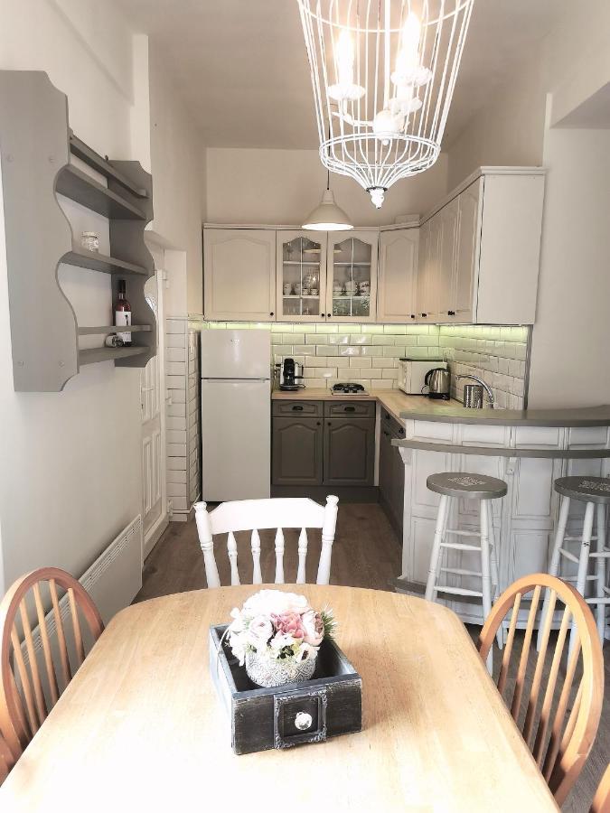 שיופוק Family Garden Apartmanhaz מראה חיצוני תמונה